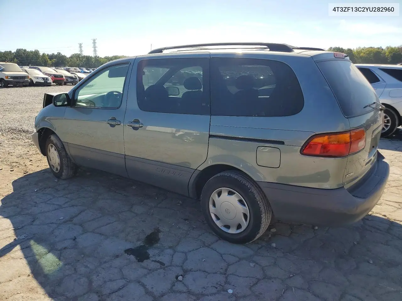 2000 TOYOTA SIENNA VIN 4T3ZF13C2YU282960 — фото 2