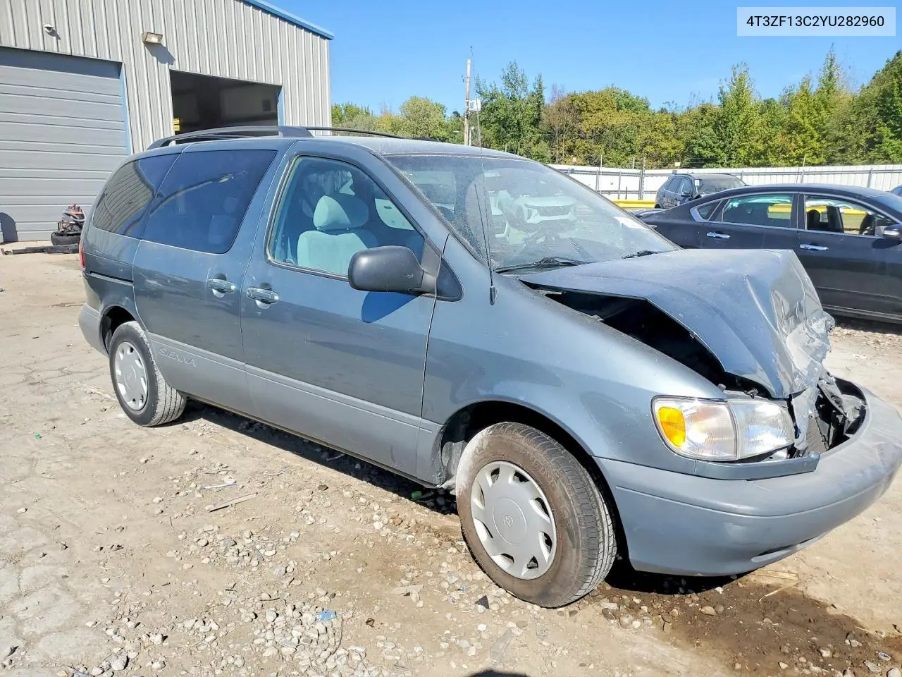 2000 TOYOTA SIENNA VIN 4T3ZF13C2YU282960 — фото 4