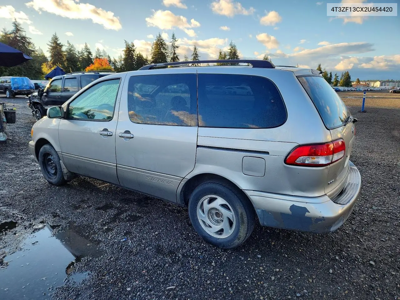 2002 TOYOTA SIENNA VIN 4T3ZF13CX2U454420 — фото 2