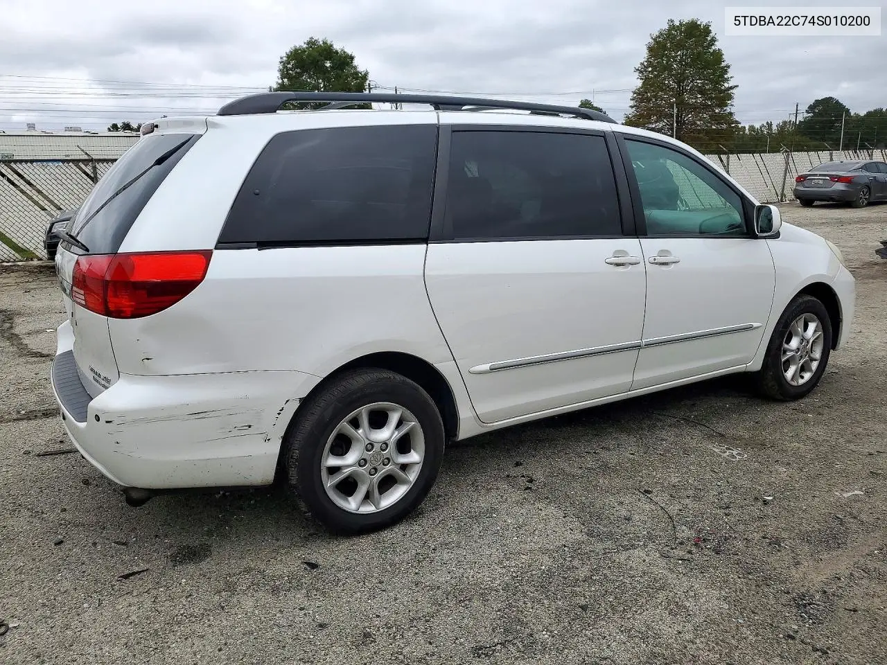 2004 TOYOTA SIENNA VIN 5TDBA22C74S010200 — фото 3