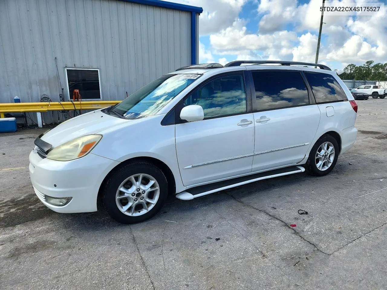 TOYOTA SIENNA 2004, VIN 5TDZA22CX4S175527