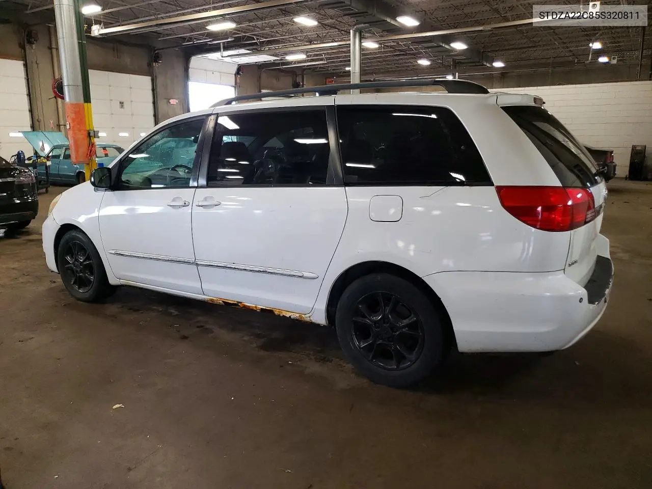 2005 TOYOTA SIENNA VIN STDZA22C85S320811 — фото 2