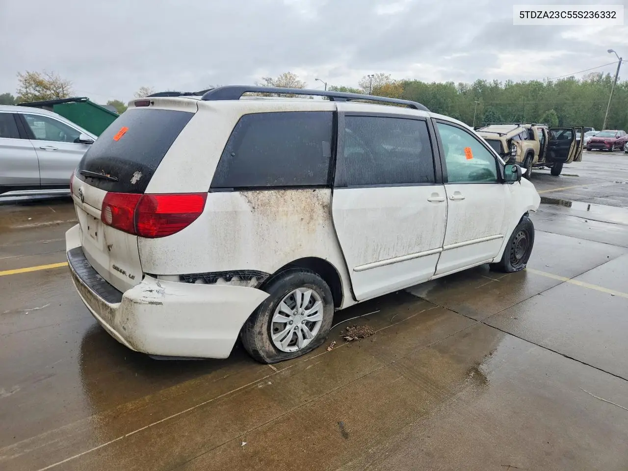 2005 TOYOTA SIENNA VIN 5TDZA23C55S236332 — фото 3