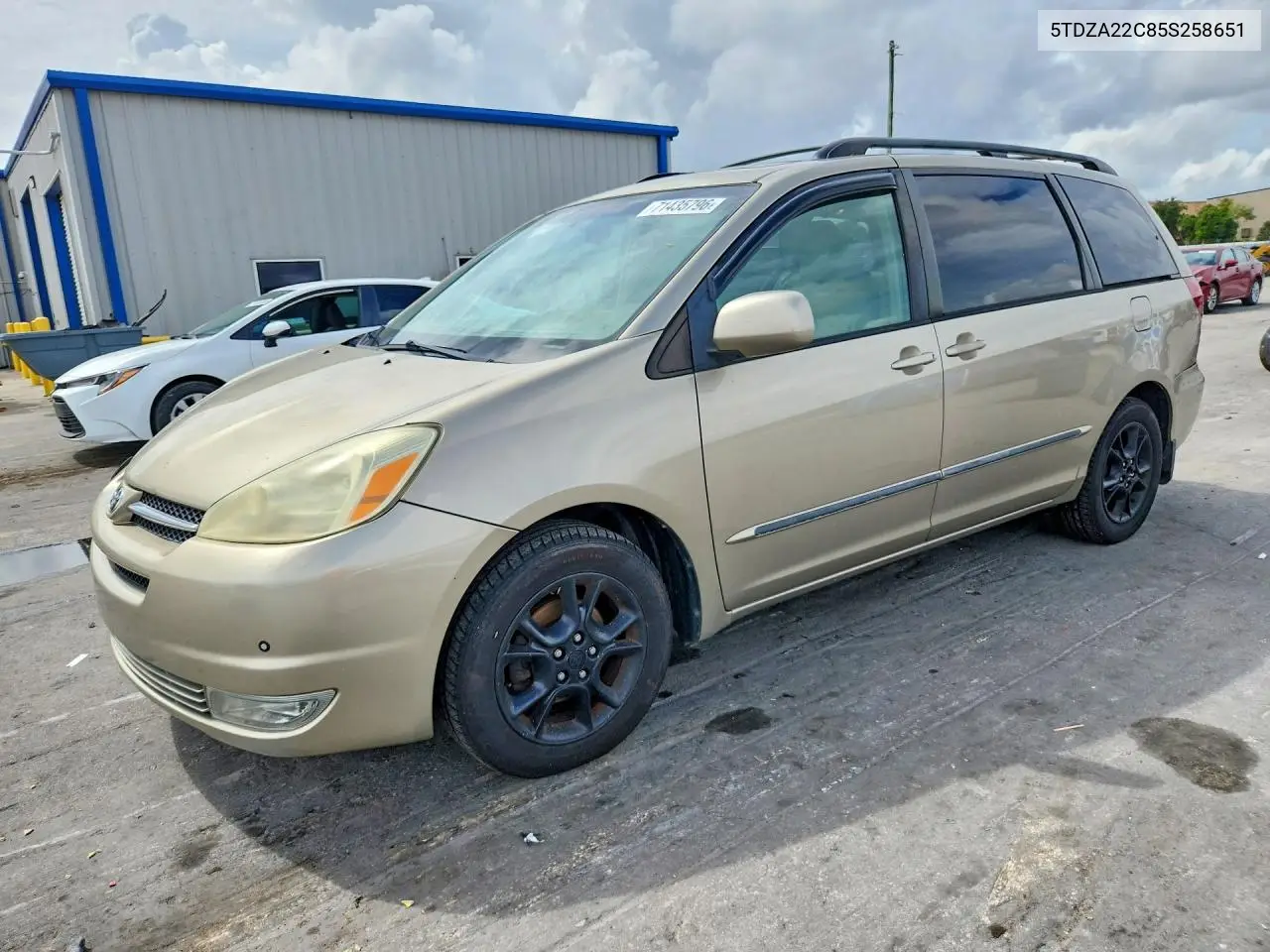 TOYOTA SIENNA 2005, VIN 5TDZA22C85S258651