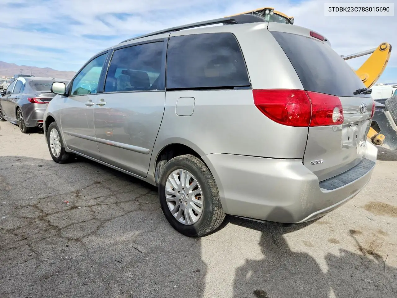 2008 TOYOTA SIENNA VIN 5TDBK23C78S015690 — фото 2