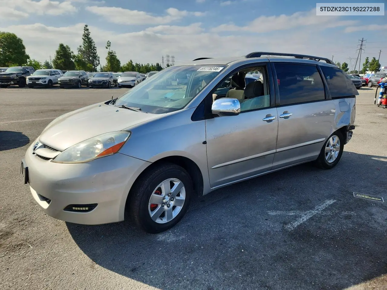 TOYOTA SIENNA 2009, VIN 5TDZK23C19S227288