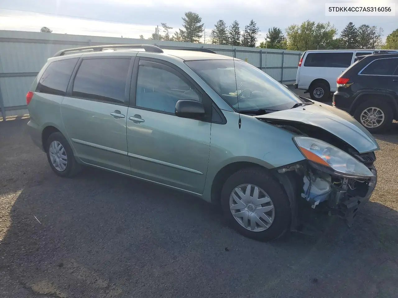 2010 TOYOTA SIENNA VIN 5TDKK4CC7AS316056 — фото 4