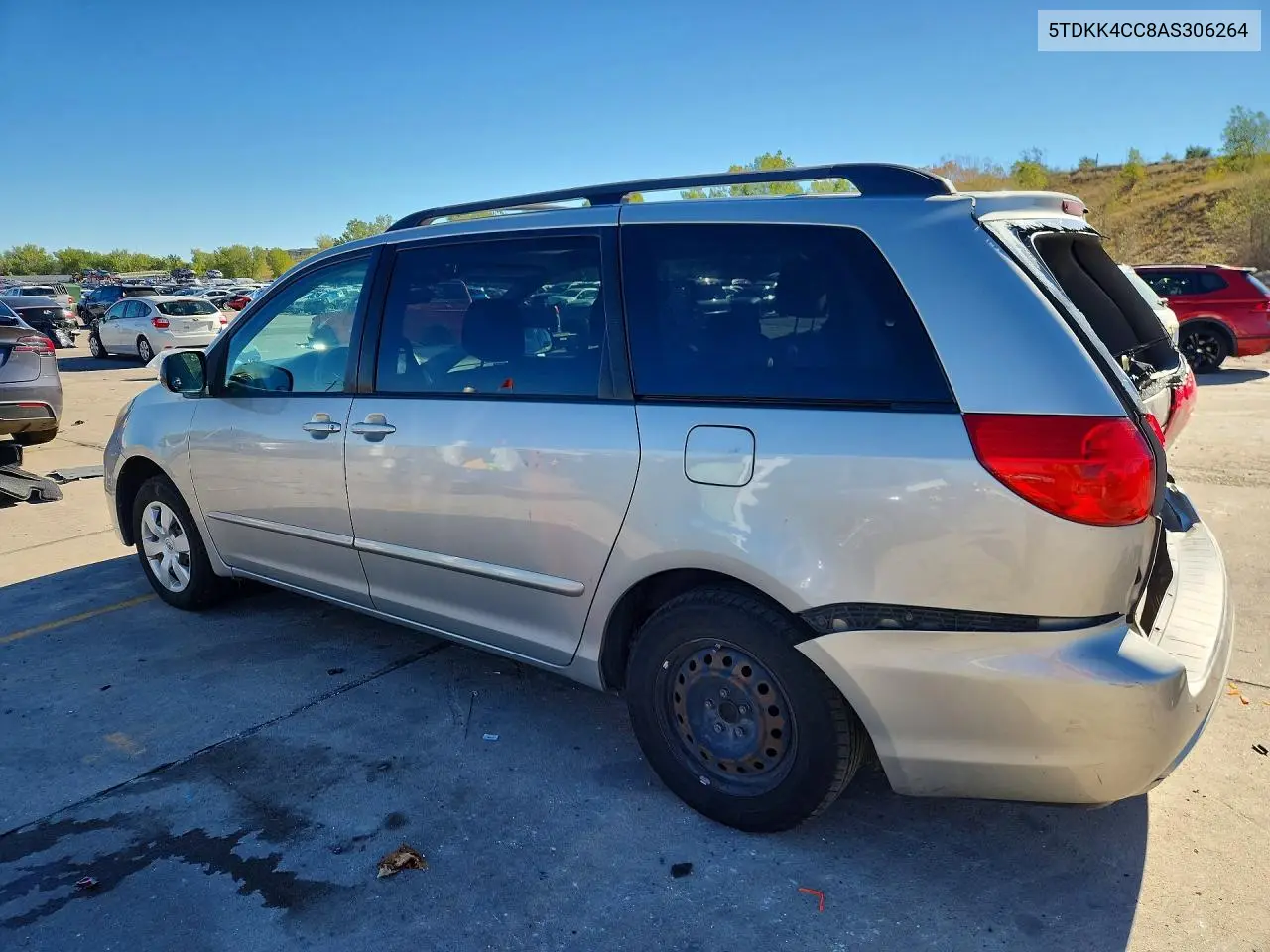 2010 TOYOTA SIENNA VIN 5TDKK4CC8AS306264 — фото 2