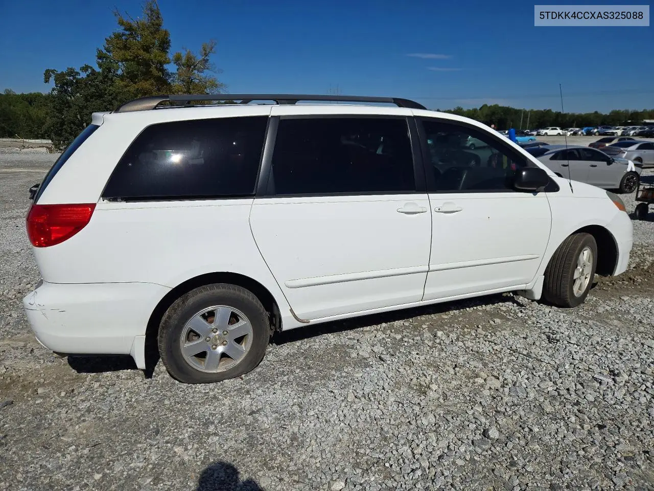 2010 TOYOTA SIENNA VIN 5TDKK4CCXAS325088 — фото 3