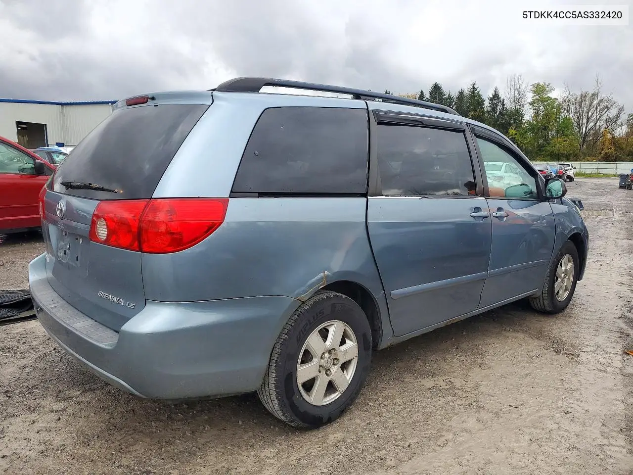 2010 TOYOTA SIENNA VIN 5TDKK4CC5AS332420 — фото 3