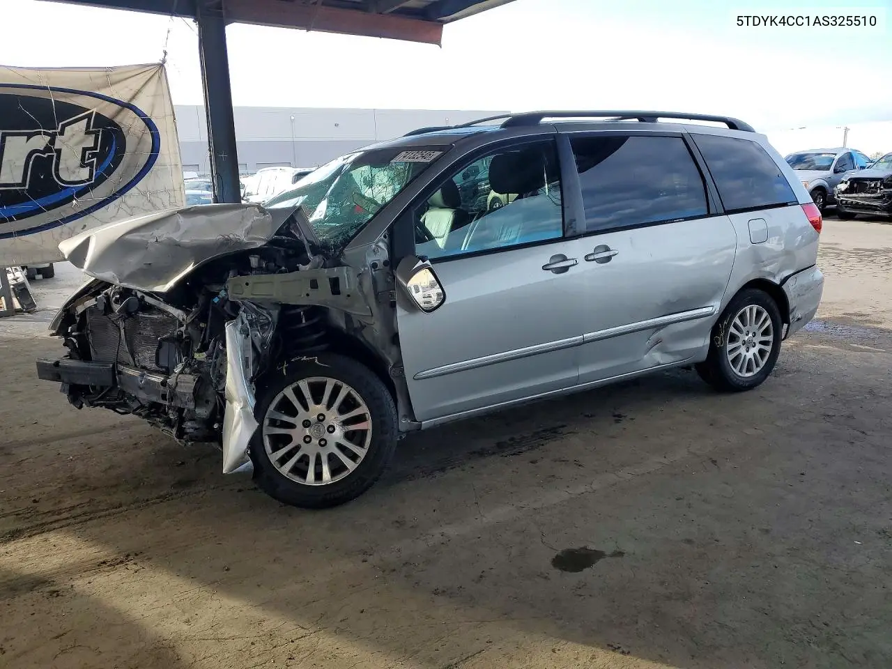 TOYOTA SIENNA 2010, VIN 5TDYK4CC1AS325510
