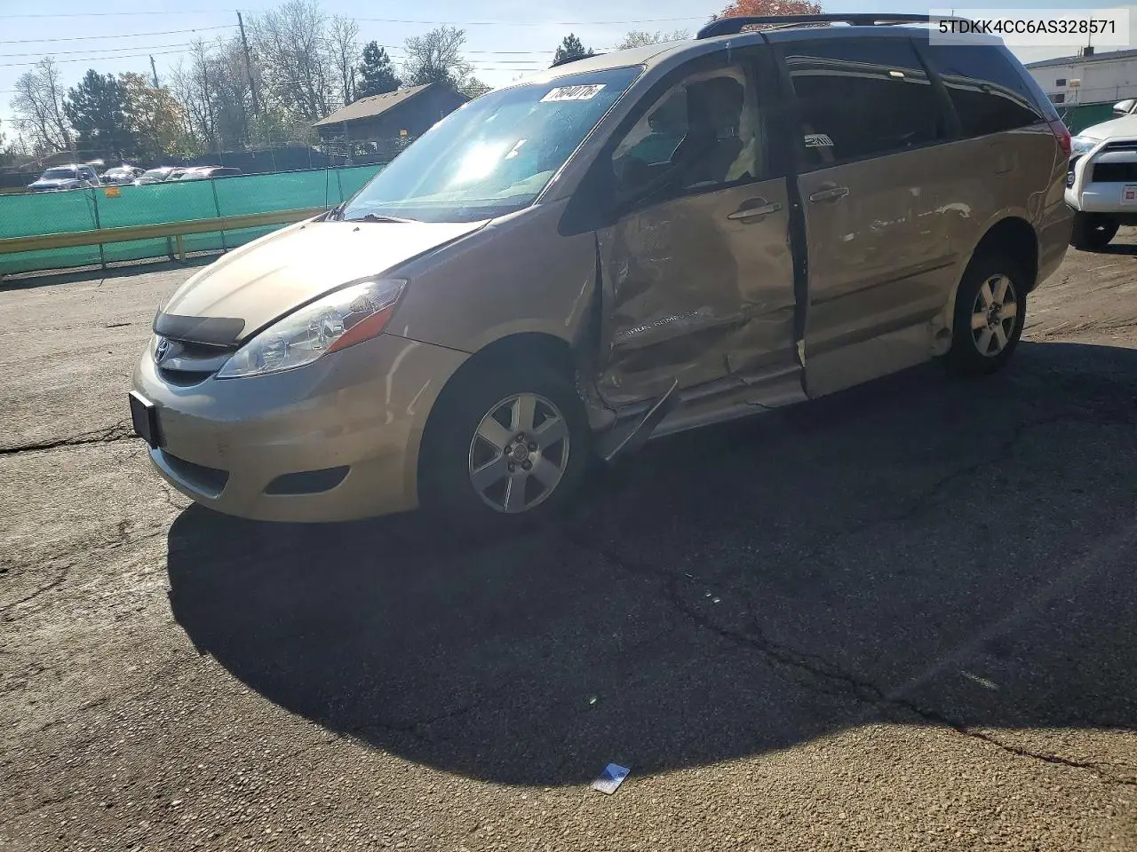 TOYOTA SIENNA 2010, VIN 5TDKK4CC6AS328571