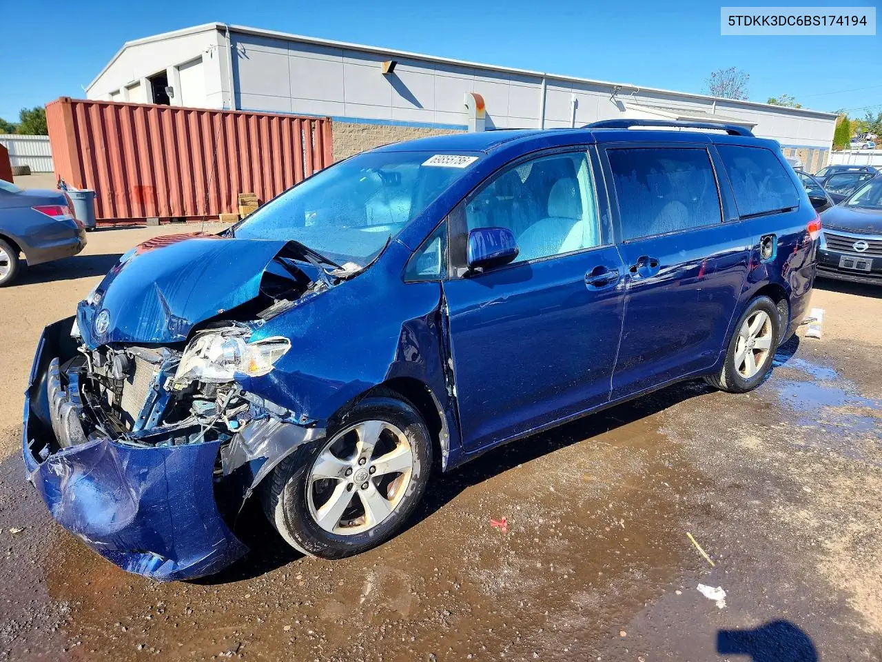 TOYOTA SIENNA 2011, VIN 5TDKK3DC6BS174194