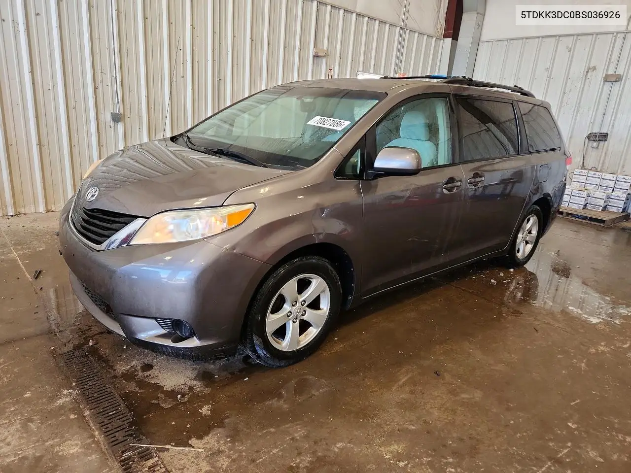 TOYOTA SIENNA 2011, VIN 5TDKK3DC0BS036926