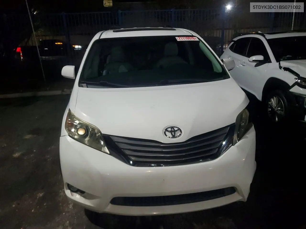 2011 TOYOTA SIENNA VIN 5TDYK3DC1BS071002 — фото 5