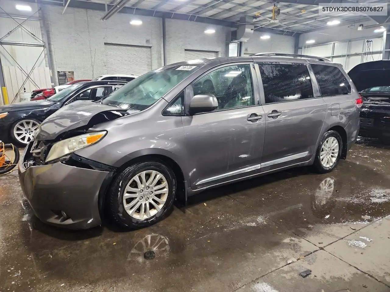 TOYOTA SIENNA 2011, VIN 5TDYK3DC8BS076827