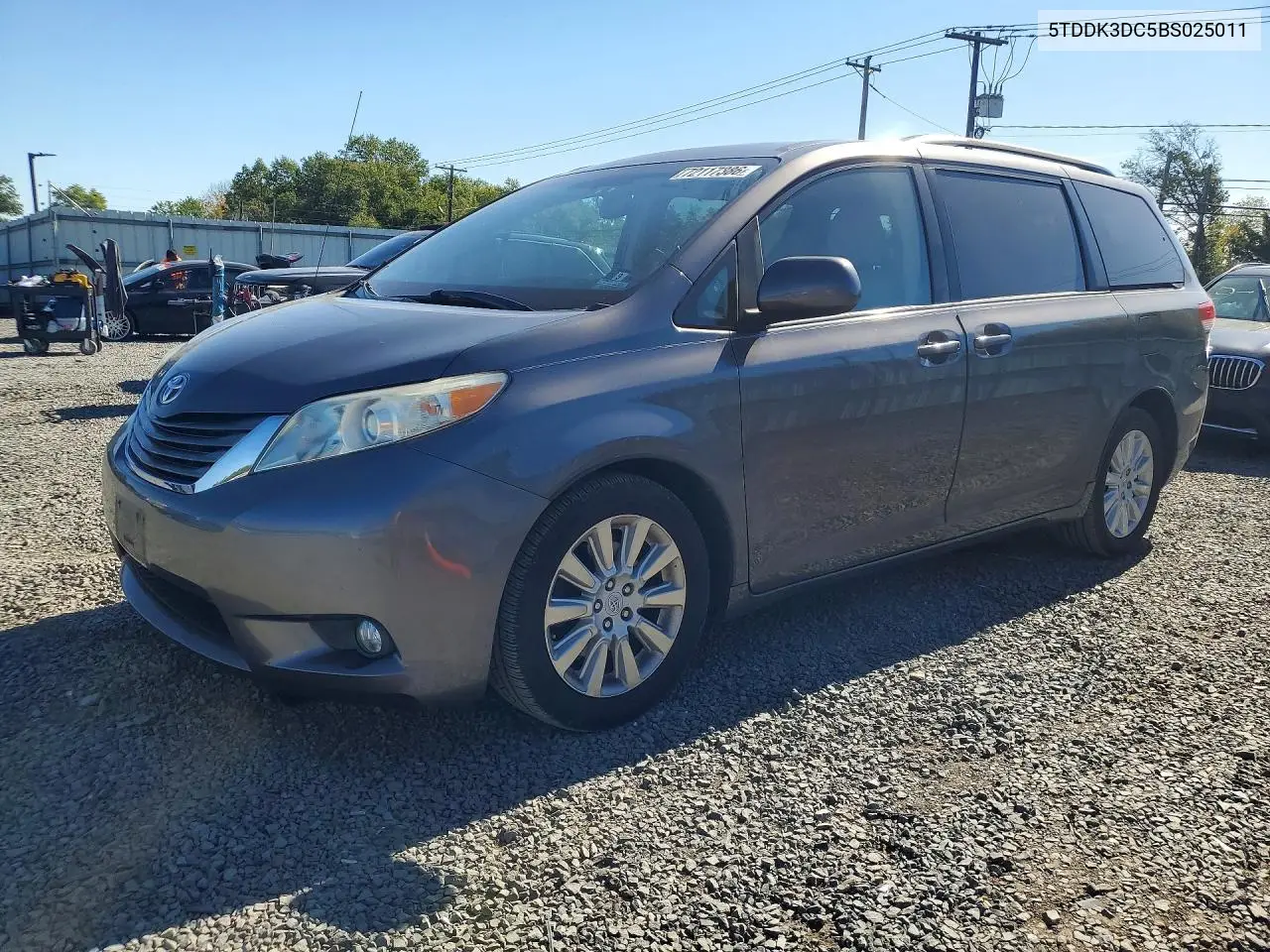 TOYOTA SIENNA 2011, VIN 5TDDK3DC5BS025011