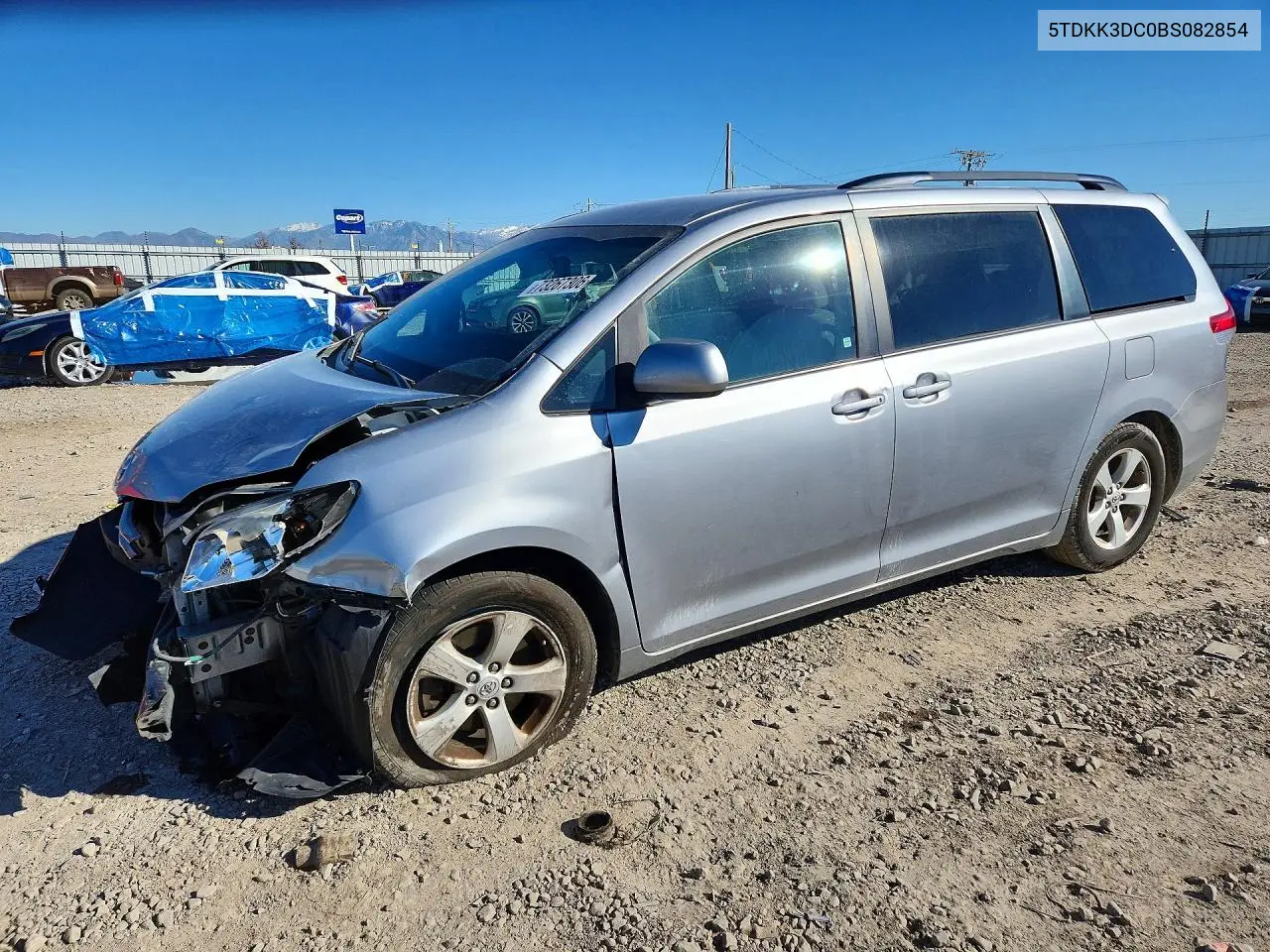 TOYOTA SIENNA 2011, VIN 5TDKK3DC0BS082854