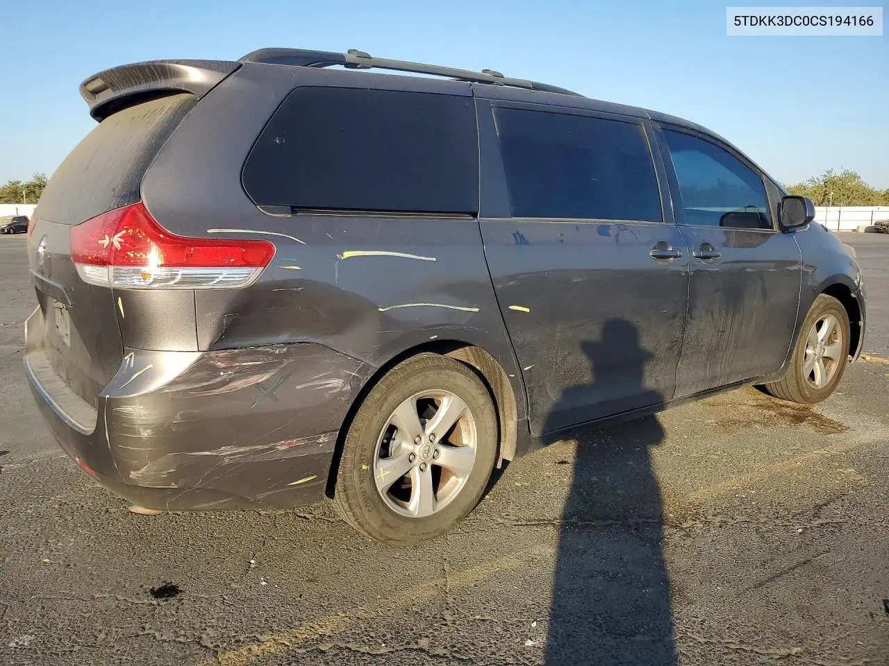 2012 TOYOTA SIENNA VIN 5TDKK3DC0CS194166 — фото 3