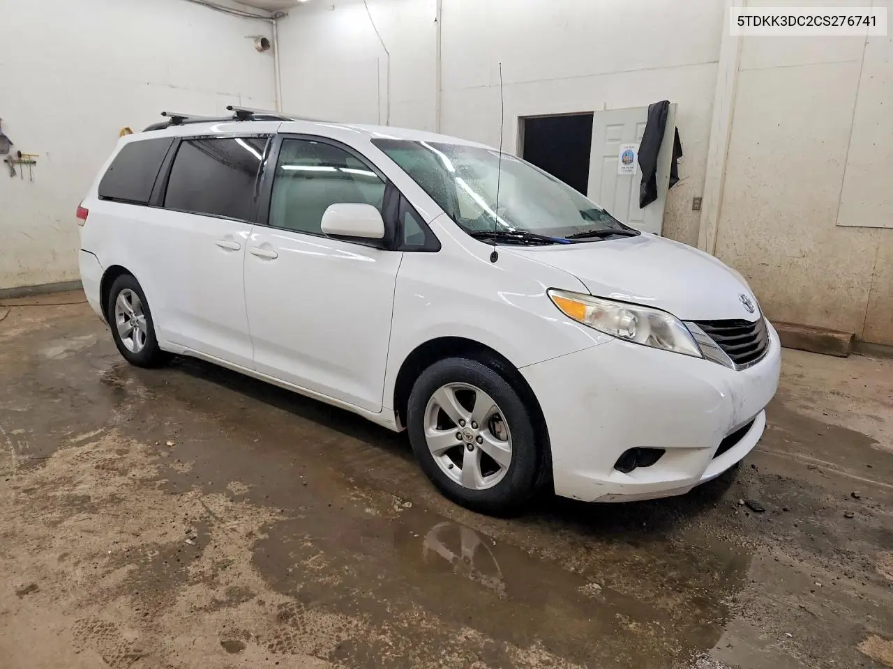 2012 TOYOTA SIENNA VIN 5TDKK3DC2CS276741 — фото 4