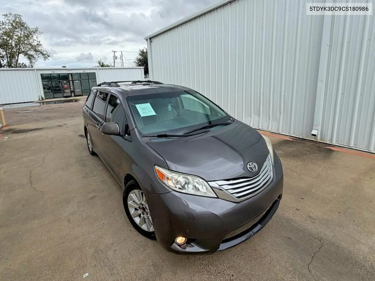 TOYOTA SIENNA 2012, VIN 5TDYK3DC9CS180986