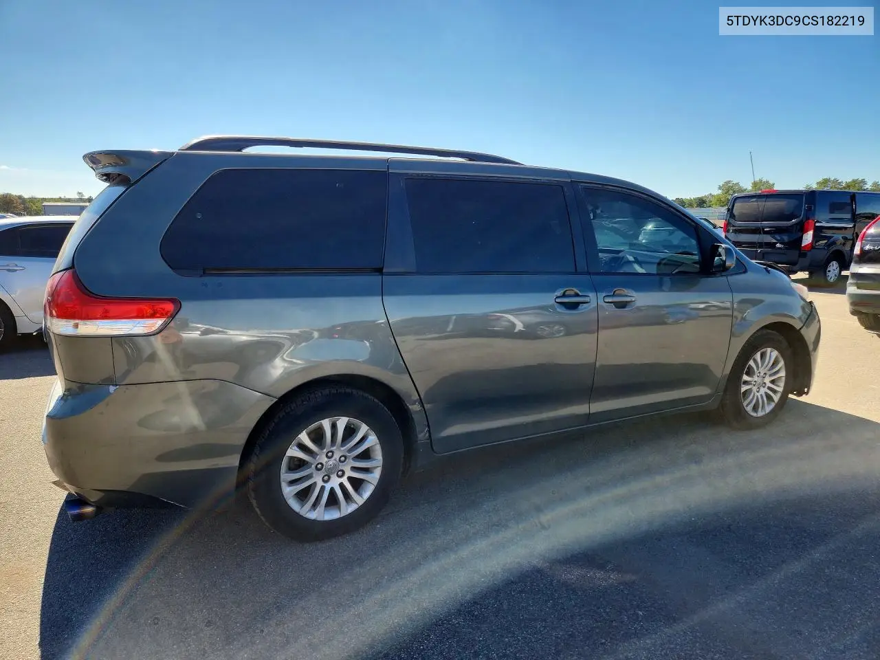2012 TOYOTA SIENNA VIN 5TDYK3DC9CS182219 — фото 3