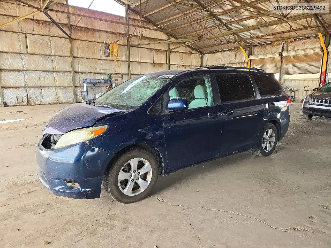 TOYOTA SIENNA 2012, VIN 5TDKK3DC3CS229492