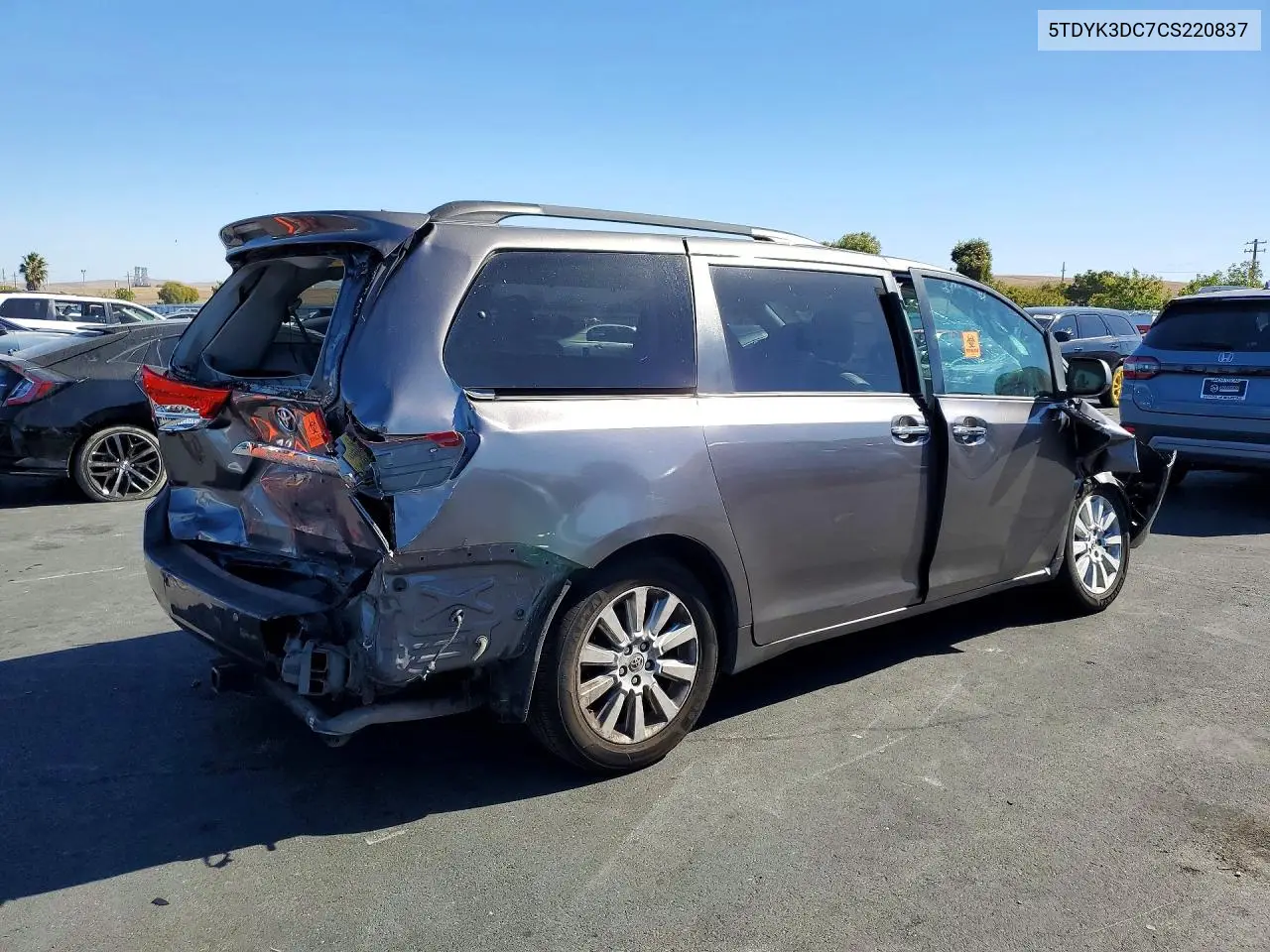 2012 TOYOTA SIENNA VIN 5TDYK3DC7CS220837 — фото 3