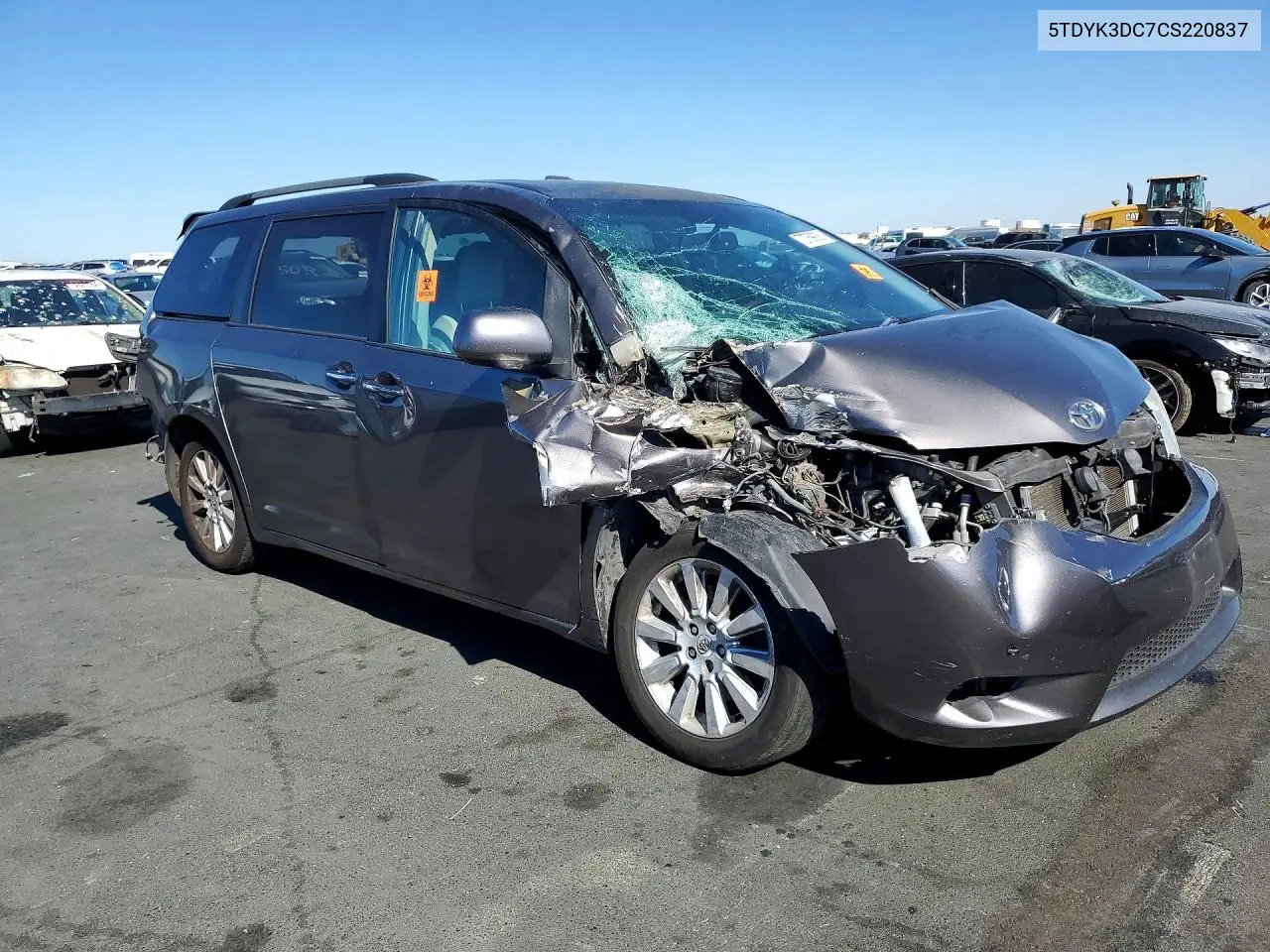 2012 TOYOTA SIENNA VIN 5TDYK3DC7CS220837 — фото 4