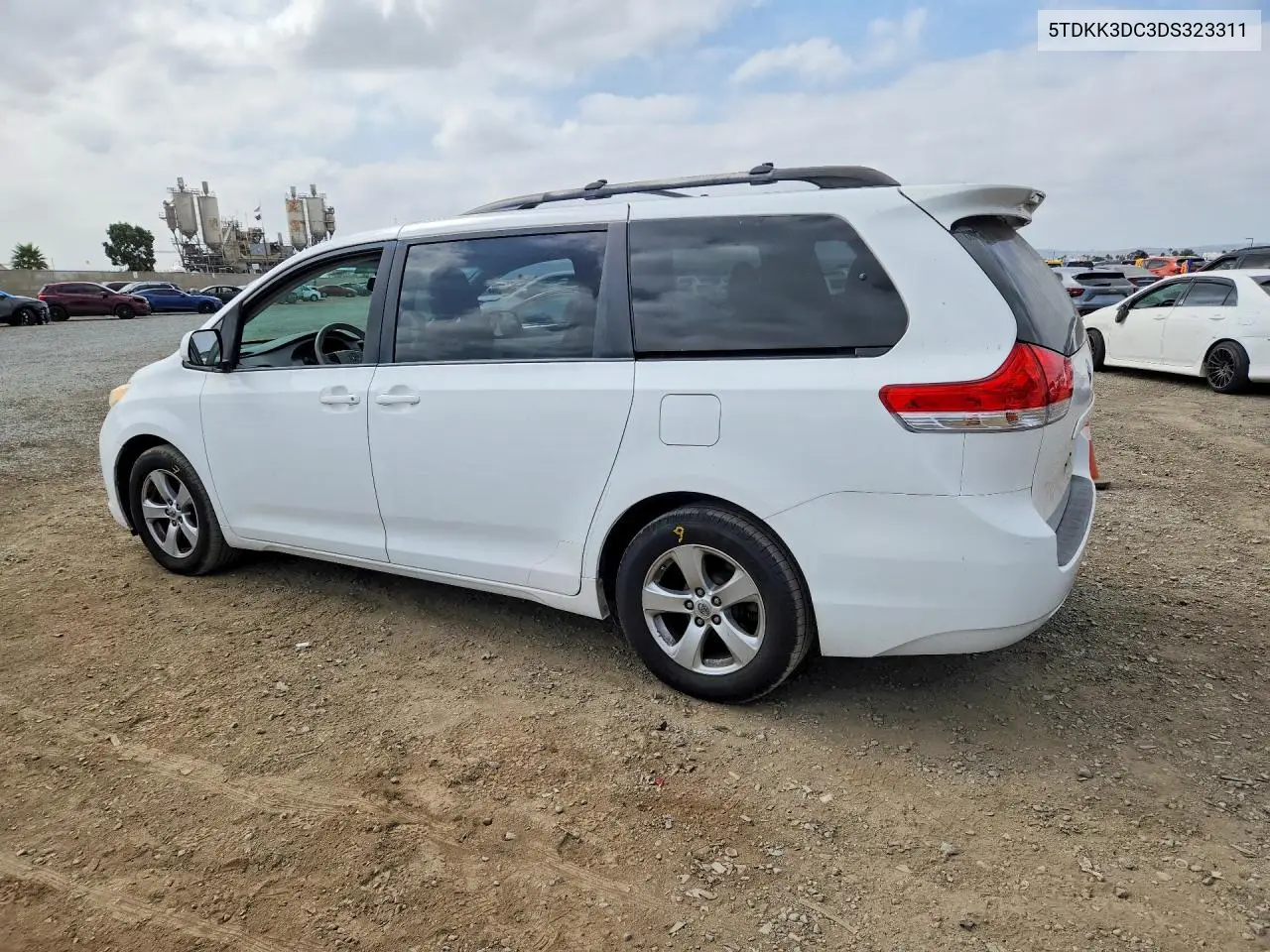 2013 TOYOTA SIENNA VIN 5TDKK3DC3DS323311 — фото 2