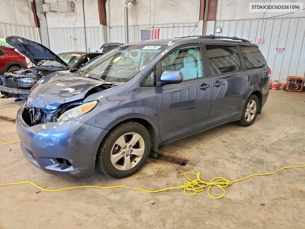 TOYOTA SIENNA 2013, VIN 5TDKK3DC6DS361096