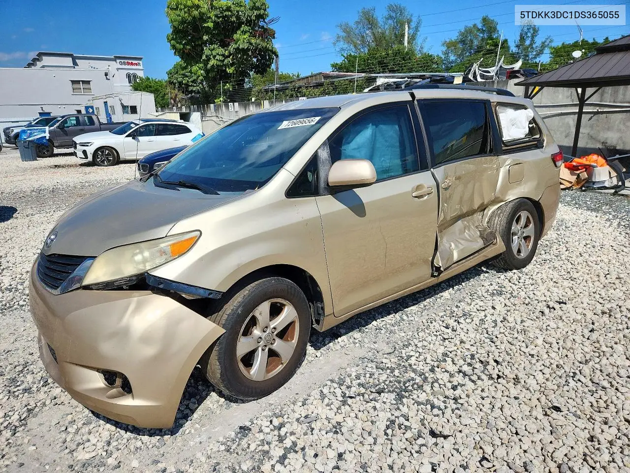 TOYOTA SIENNA 2013, VIN 5TDKK3DC1DS365055