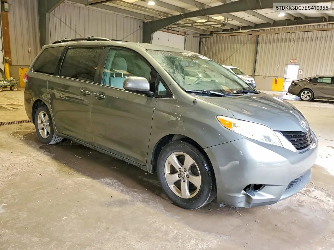 2014 TOYOTA SIENNA VIN 5TDKK3DC7ES410355 — фото 4