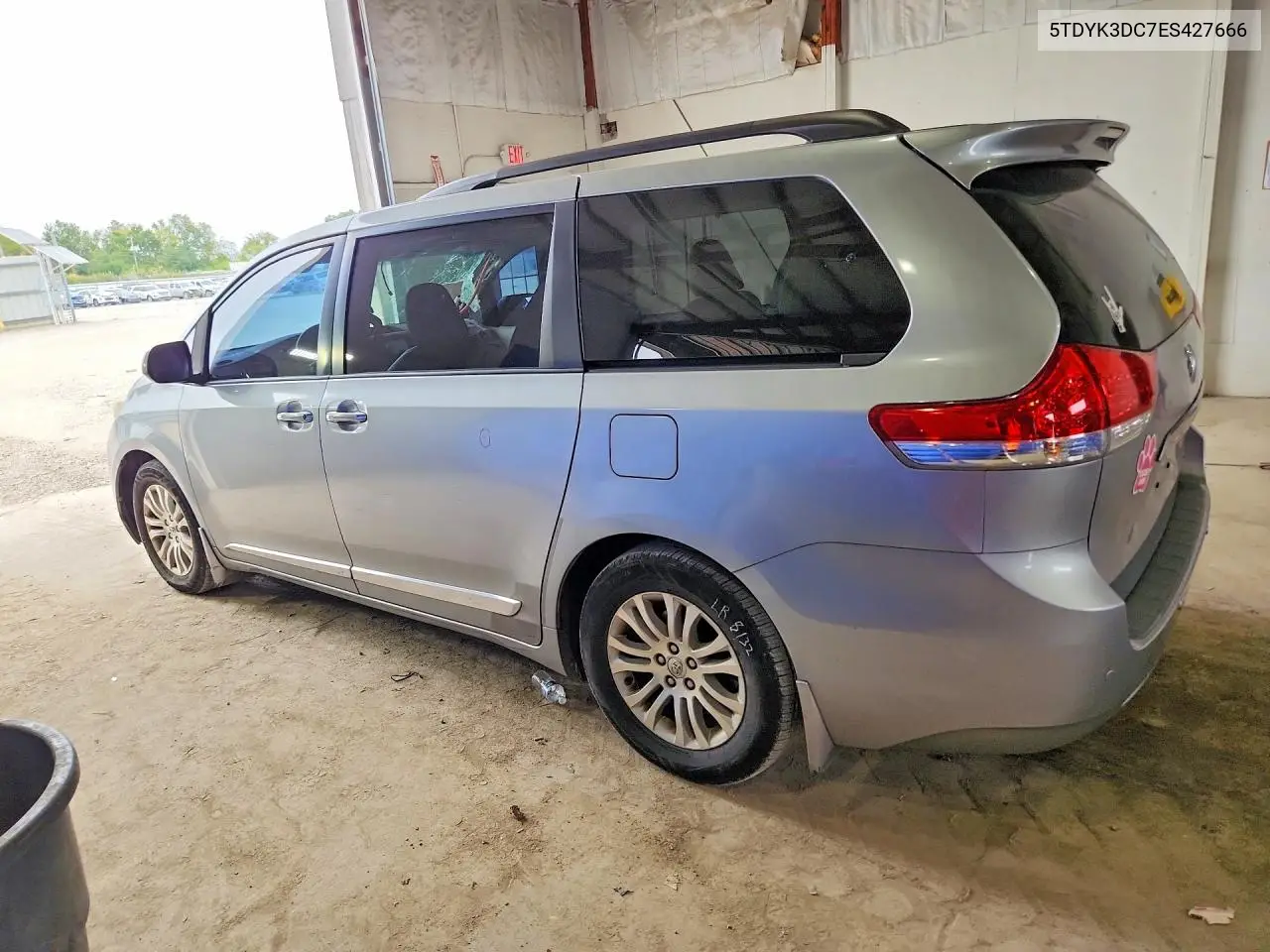 2014 TOYOTA SIENNA VIN 5TDYK3DC7ES427666 — фото 2