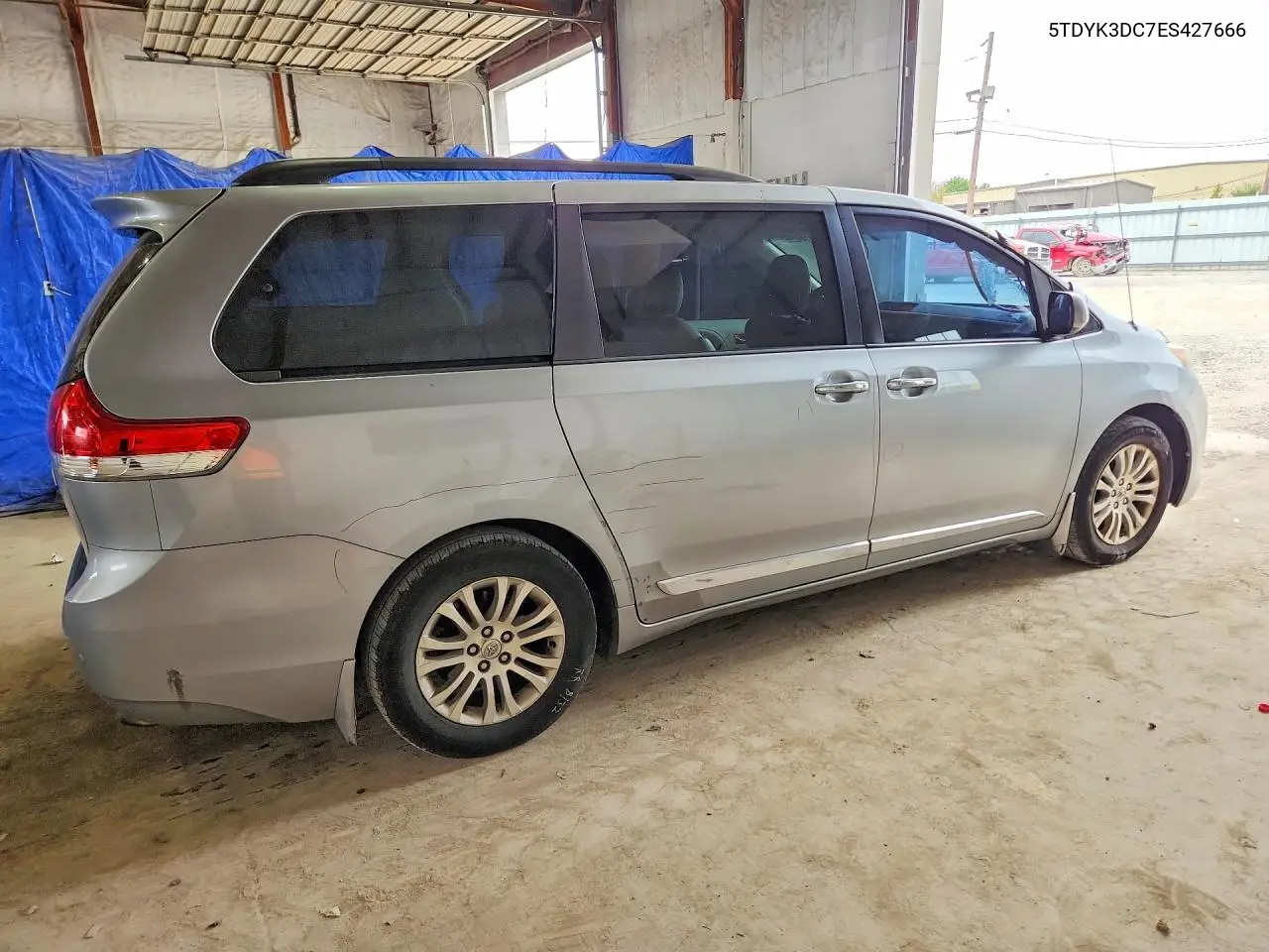 2014 TOYOTA SIENNA VIN 5TDYK3DC7ES427666 — фото 3