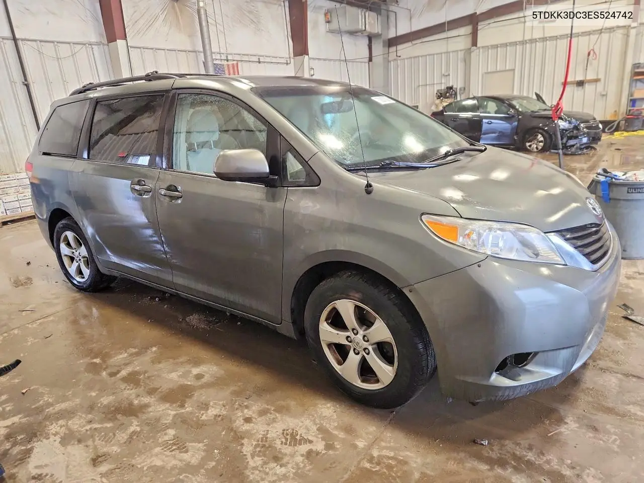 2014 TOYOTA SIENNA VIN 5TDKK3DC3ES524742 — фото 4
