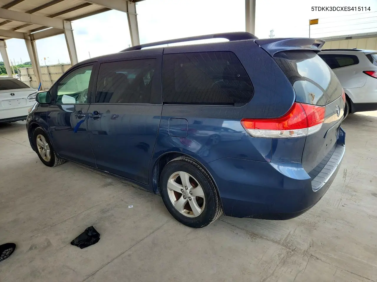 2014 TOYOTA SIENNA VIN 5TDKK3DCXES415114 — фото 2