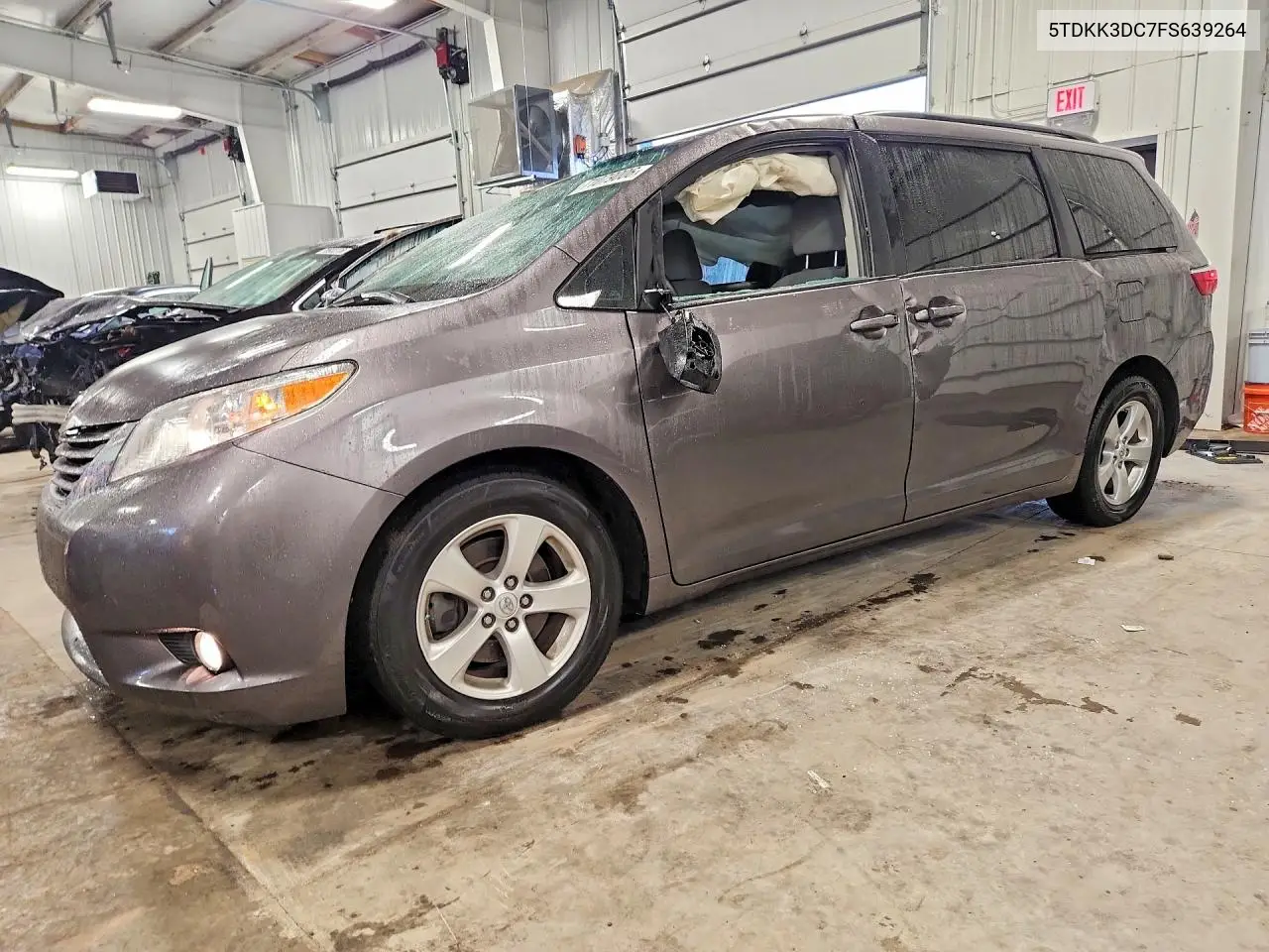 TOYOTA SIENNA 2015, VIN 5TDKK3DC7FS639264