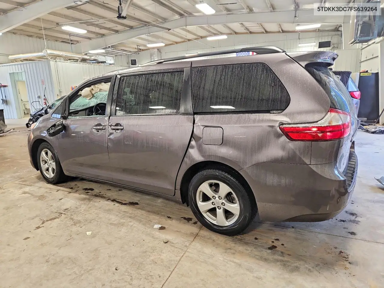 2015 TOYOTA SIENNA VIN 5TDKK3DC7FS639264 — фото 2