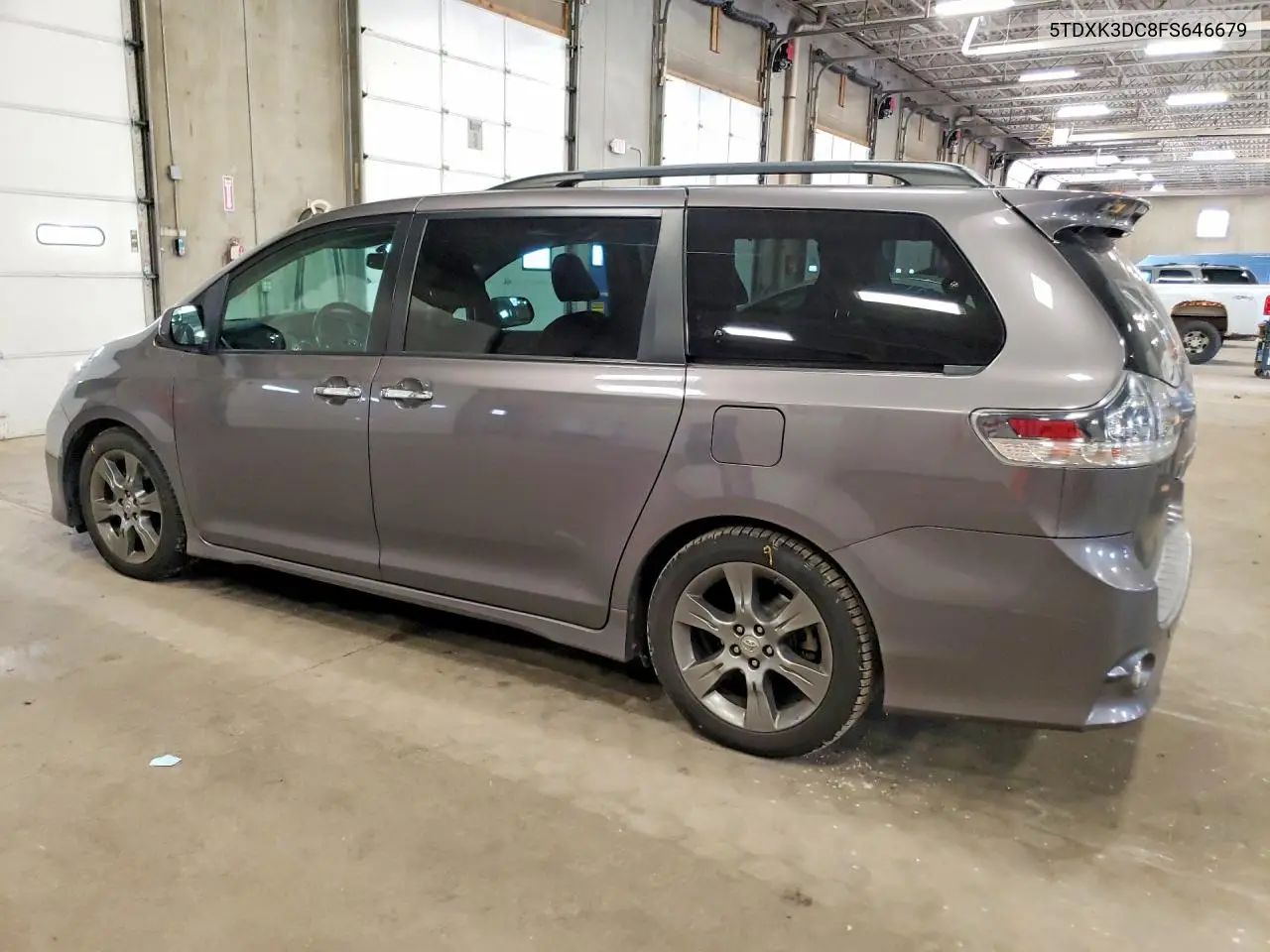 2015 TOYOTA SIENNA VIN 5TDXK3DC8FS646679 — фото 2