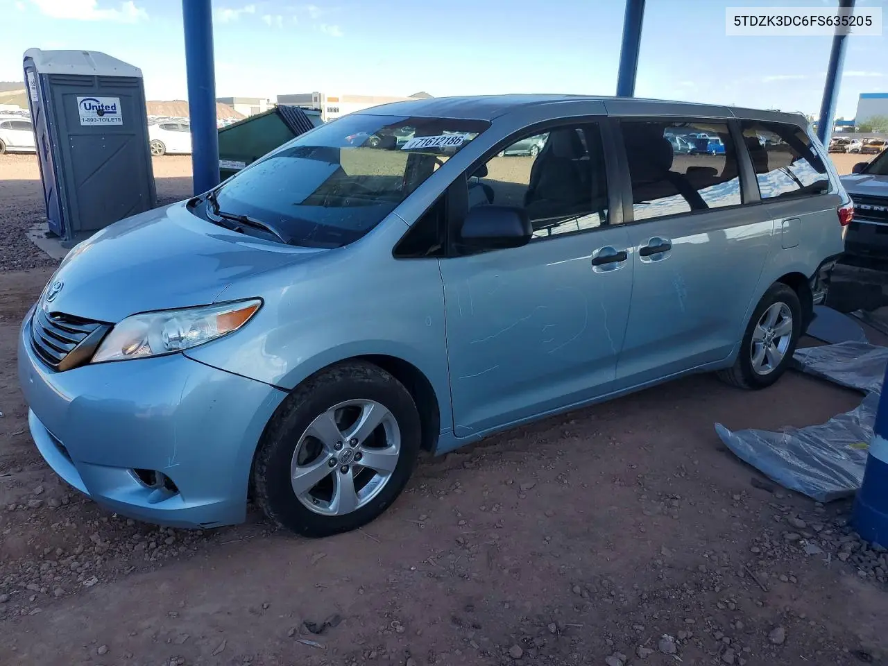TOYOTA SIENNA 2015, VIN 5TDZK3DC6FS635205