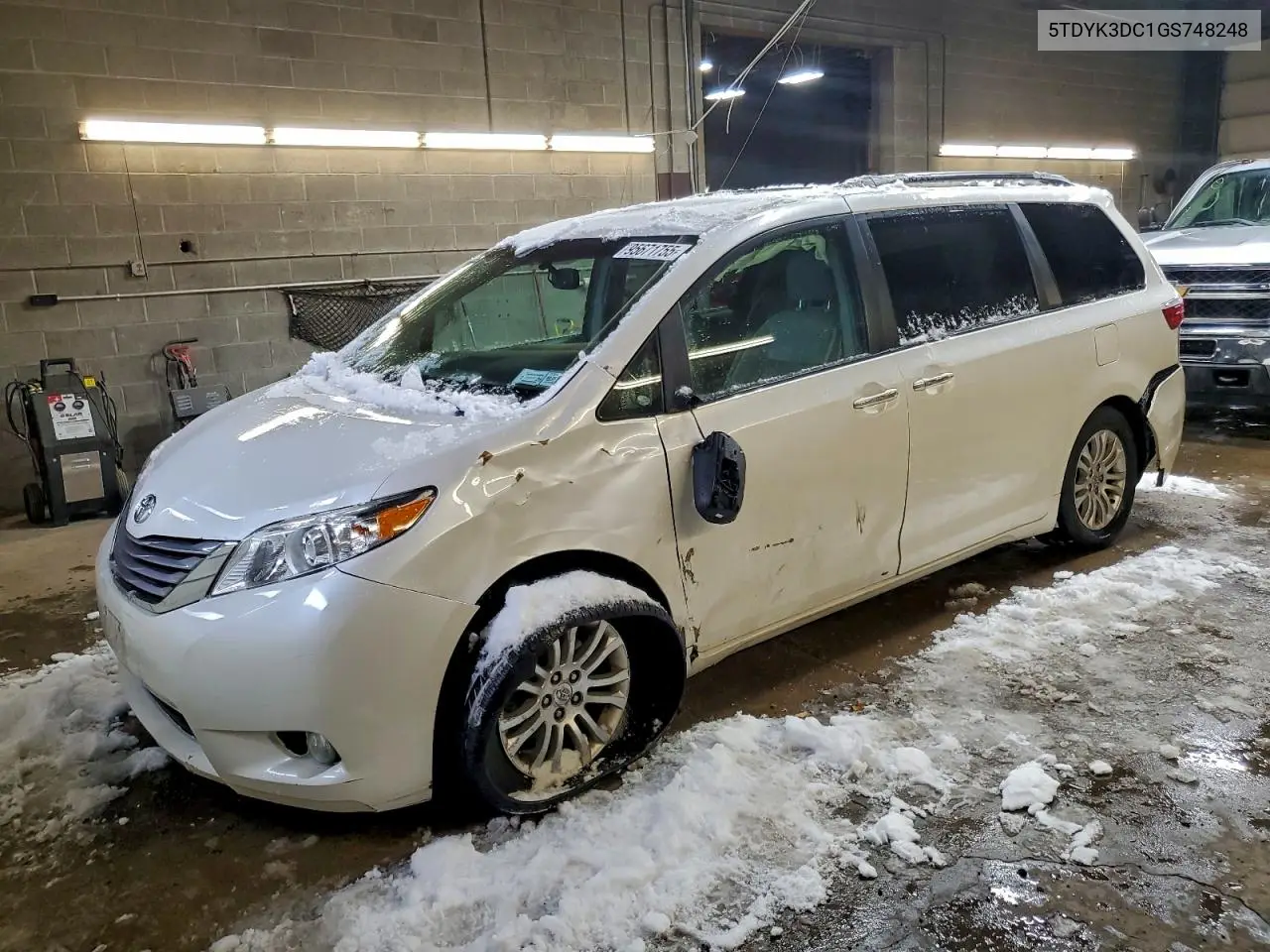 TOYOTA SIENNA 2016, VIN 5TDYK3DC1GS748248