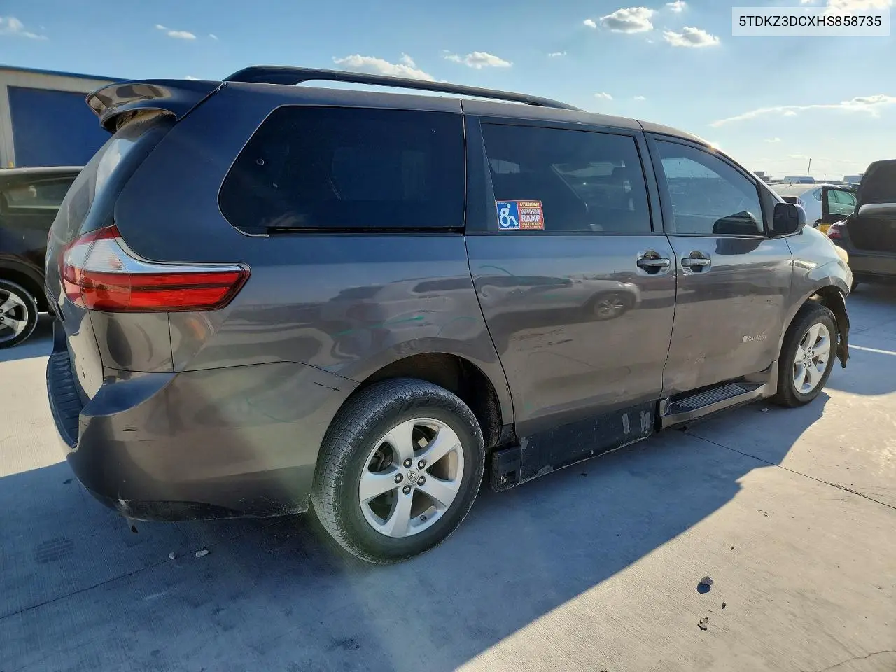 2017 TOYOTA SIENNA VIN 5TDKZ3DCXHS858735 — фото 3