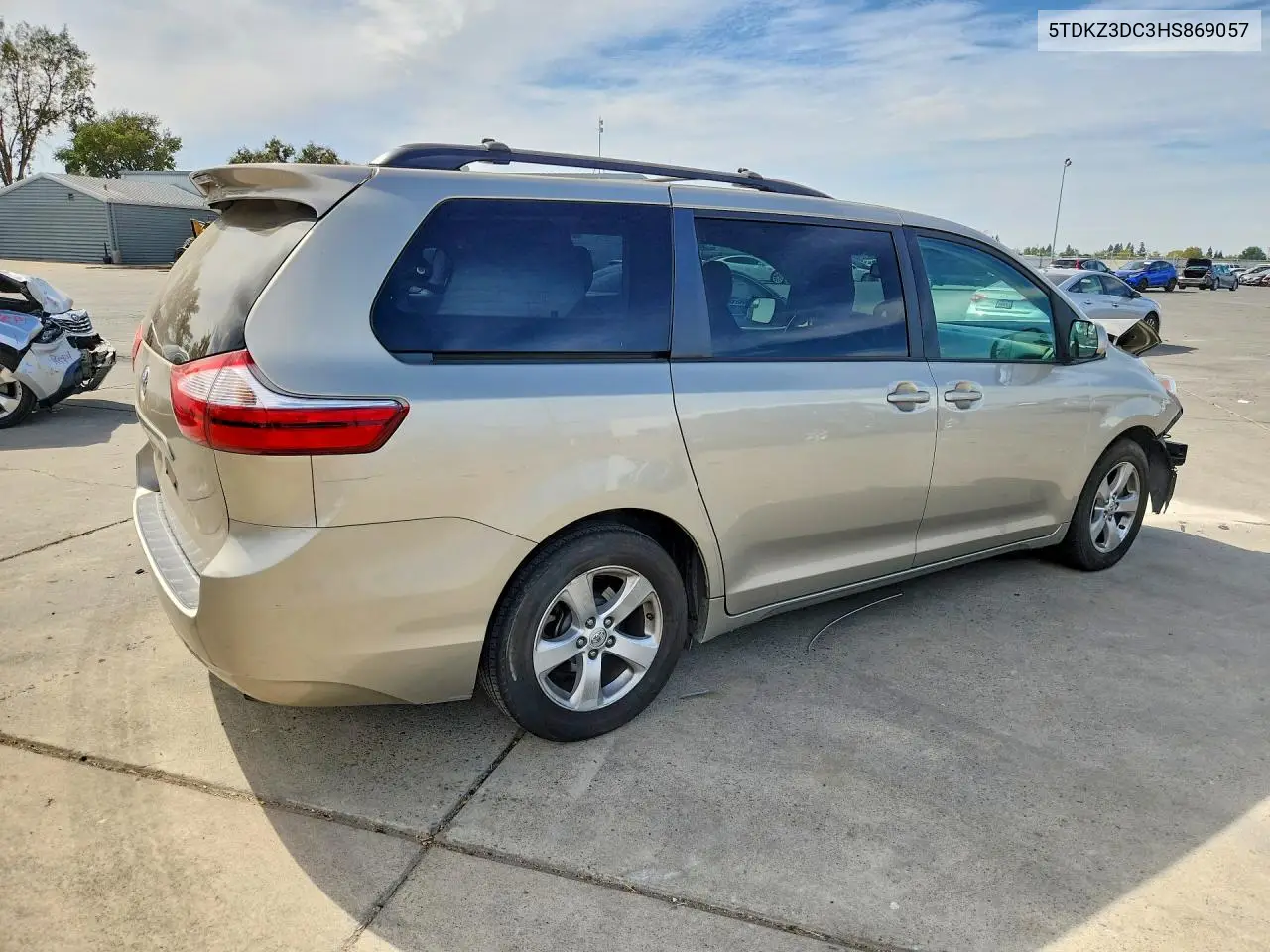 2017 TOYOTA SIENNA VIN 5TDKZ3DC3HS869057 — фото 3