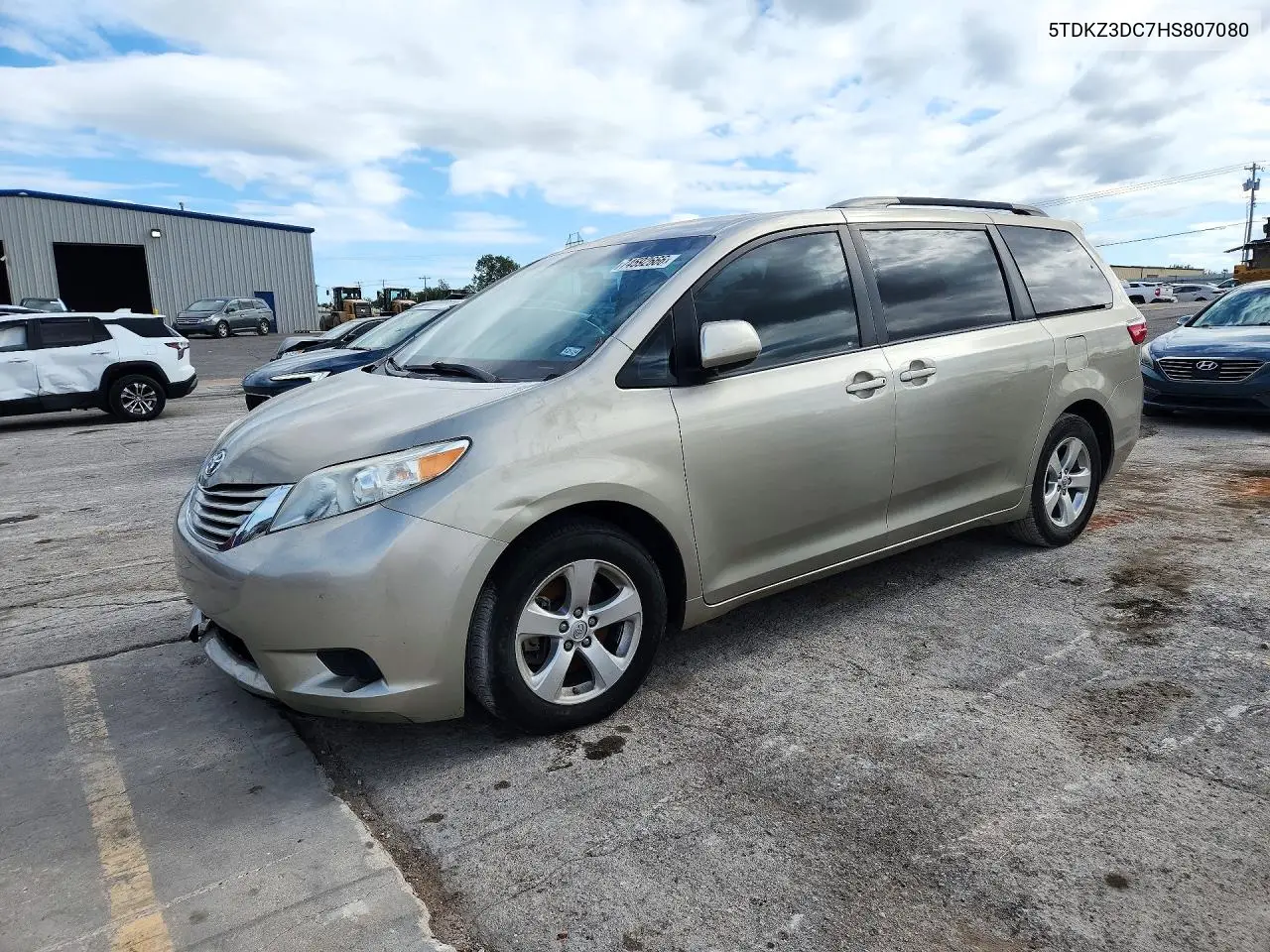 TOYOTA SIENNA 2017, VIN 5TDKZ3DC7HS807080