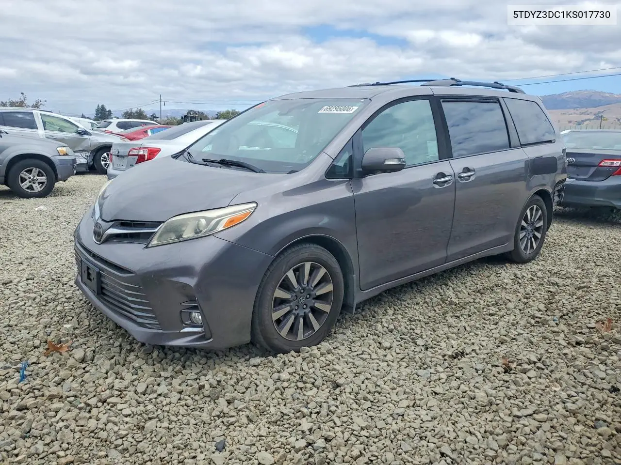 TOYOTA SIENNA 2019, VIN 5TDYZ3DC1KS017730