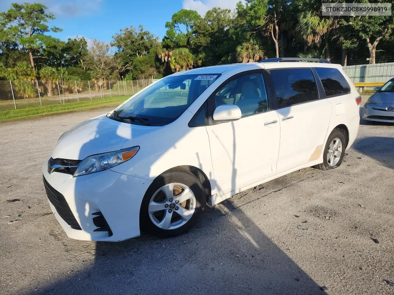 TOYOTA SIENNA 2019, VIN 5TDKZ3DC8KS998919