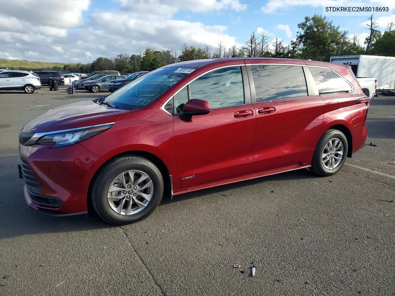 TOYOTA SIENNA 2021, VIN 5TDKRKEC2MS018693