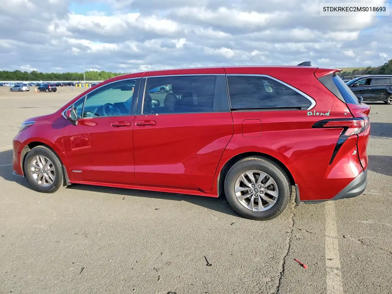 2021 TOYOTA SIENNA VIN 5TDKRKEC2MS018693 — фото 2