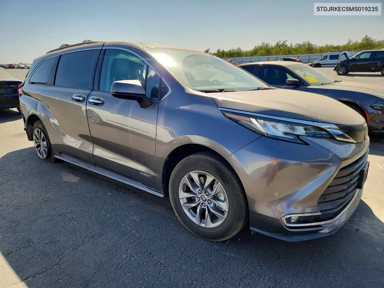 2021 TOYOTA SIENNA VIN 5TDJRKEC5MS019235 — фото 4